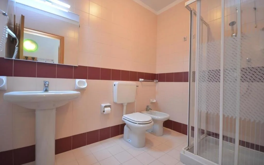 Bagno Trilocale