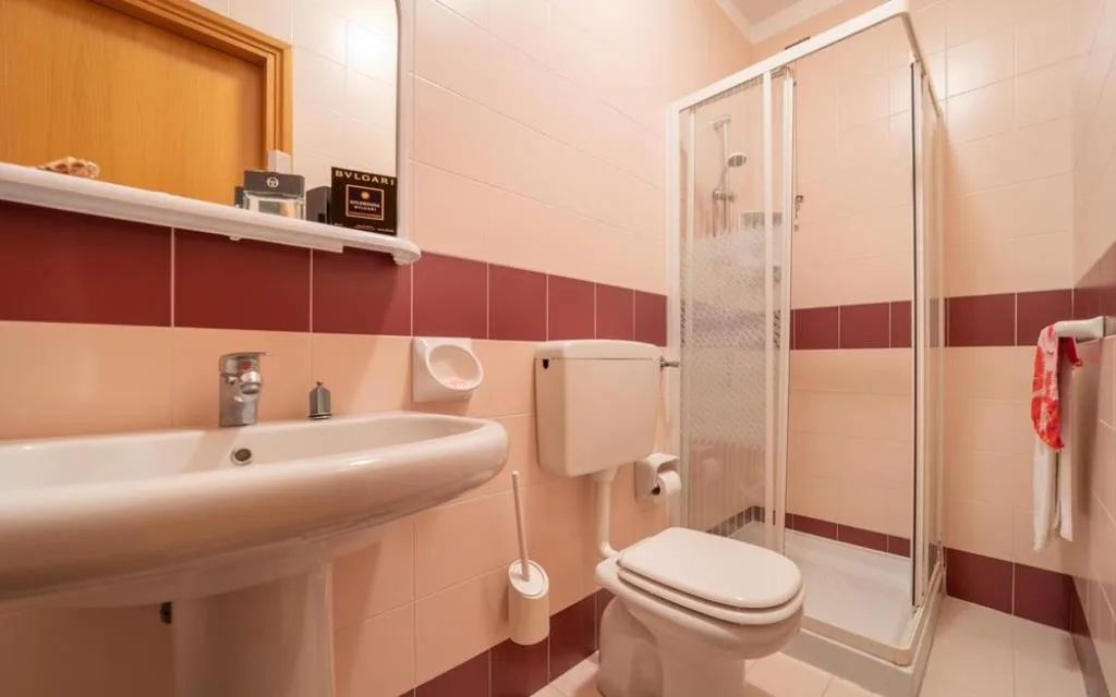Bagno Trilocale